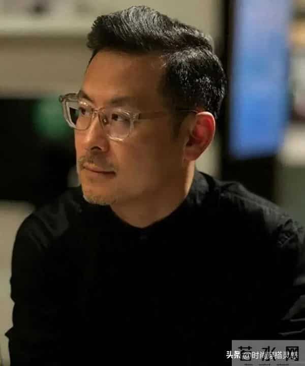 不建议六七十岁男人“剪寸头、留长发”,换成这些发型更减龄有型