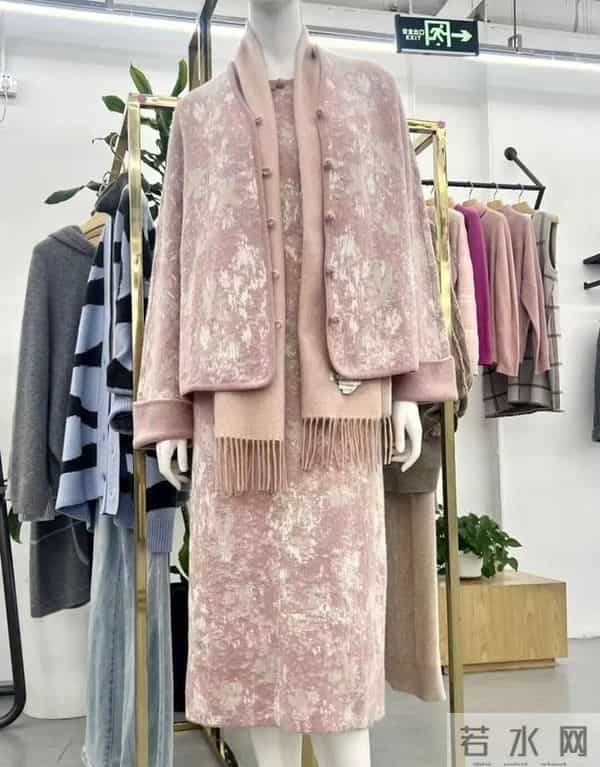 大兴的宝藏工厂店:靓丽冬装暖融融