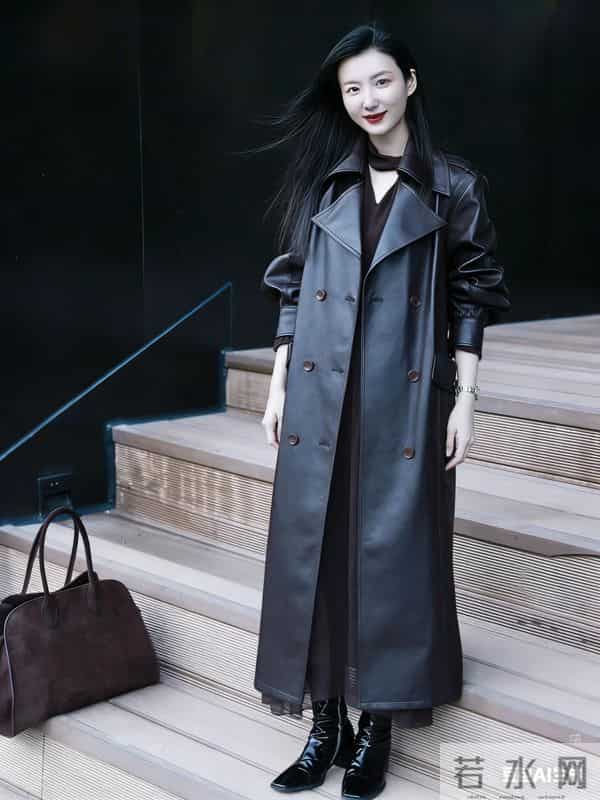 黑皮衣御姐杀疯!红唇配长裙这高级氛围感直接戳审美