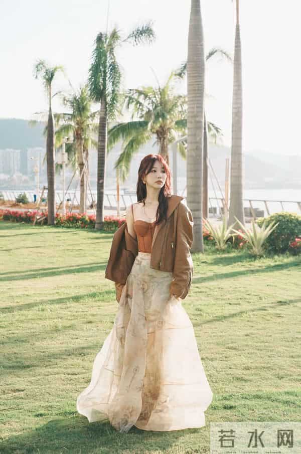 皮衣纱裙|是海岛草坪的甜酷缪斯