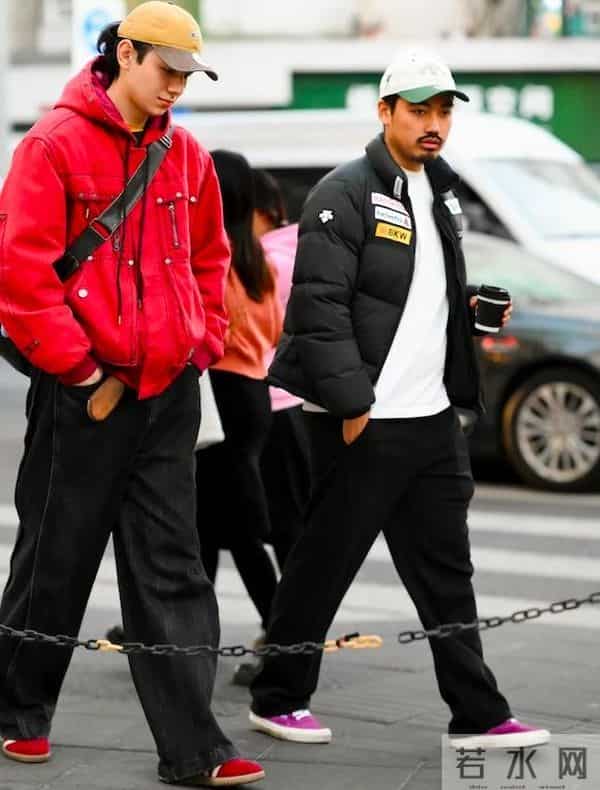 上海男人穿羽绒服有多时髦?看他们的街拍就知道,简约大气又有型