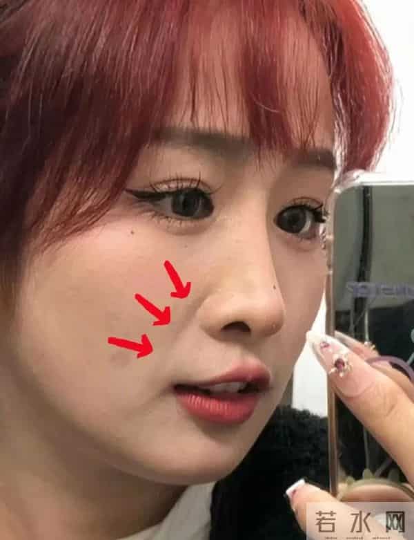 告别卡粉斑驳！保姆级遮瑕教程，手把手教你黑眼圈痘印全隐形