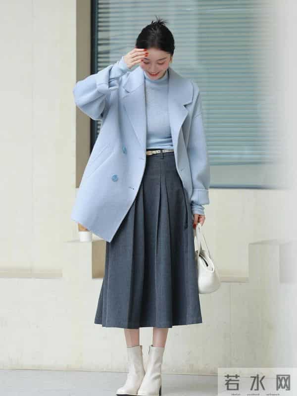 初冬大衣+半裙，高级时髦太美了！