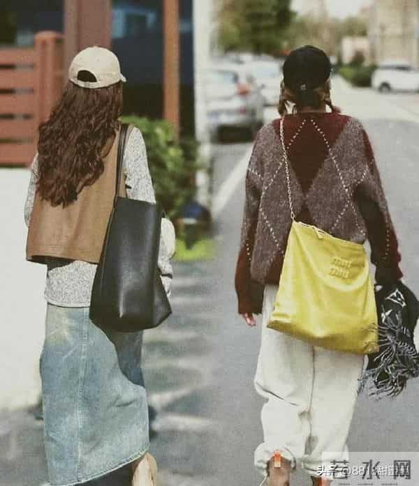 为什么聪明人把西装和运动裤穿一起,反而更时髦了