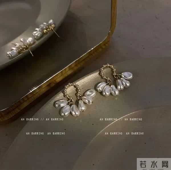 潘通色出炉！普通人怎么把流行色穿出彩？