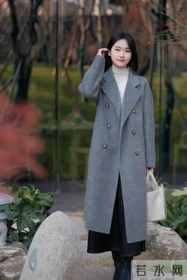 看了高圆圆大衣穿搭：才明白什么是“优雅大气”，不愧是国民女神
