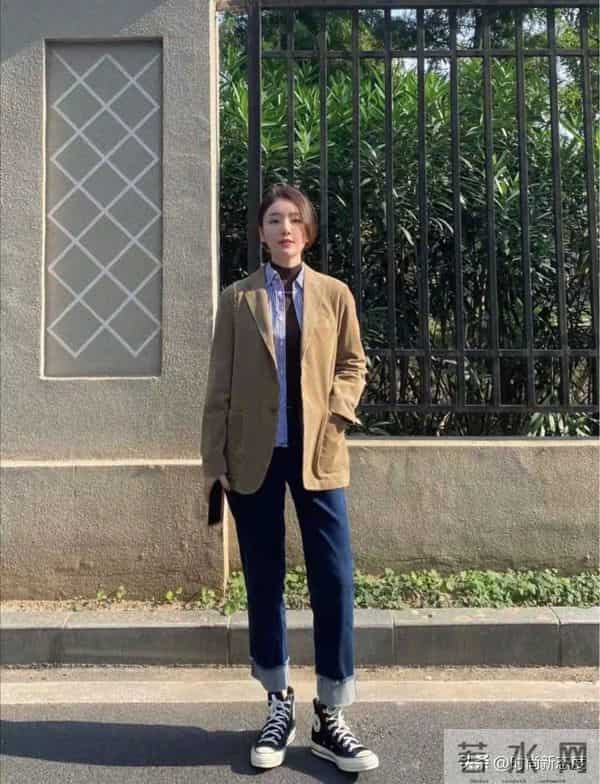 中年穿搭的小技巧，平价也能穿出名媛范