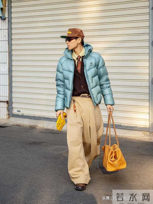 用复古vibe解锁入冬羽绒服穿搭