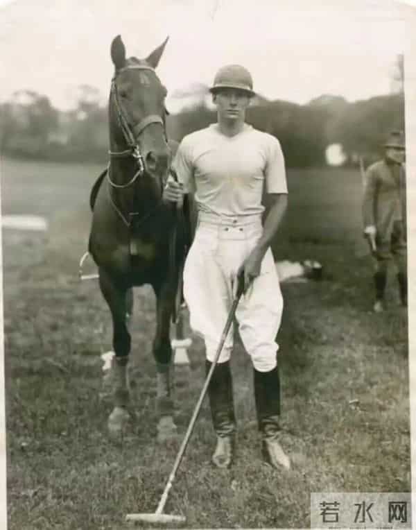 丑裤子三姐妹，「占领」中产衣柜？