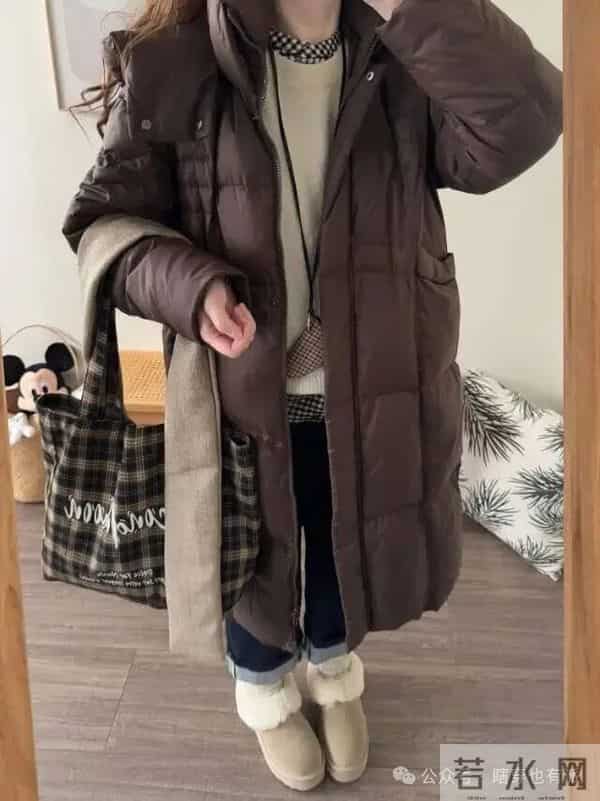 寒冷的冬季里，长宽羽绒服的温柔！