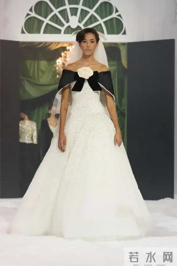 Richard Quinn 2025 秋冬时装秀