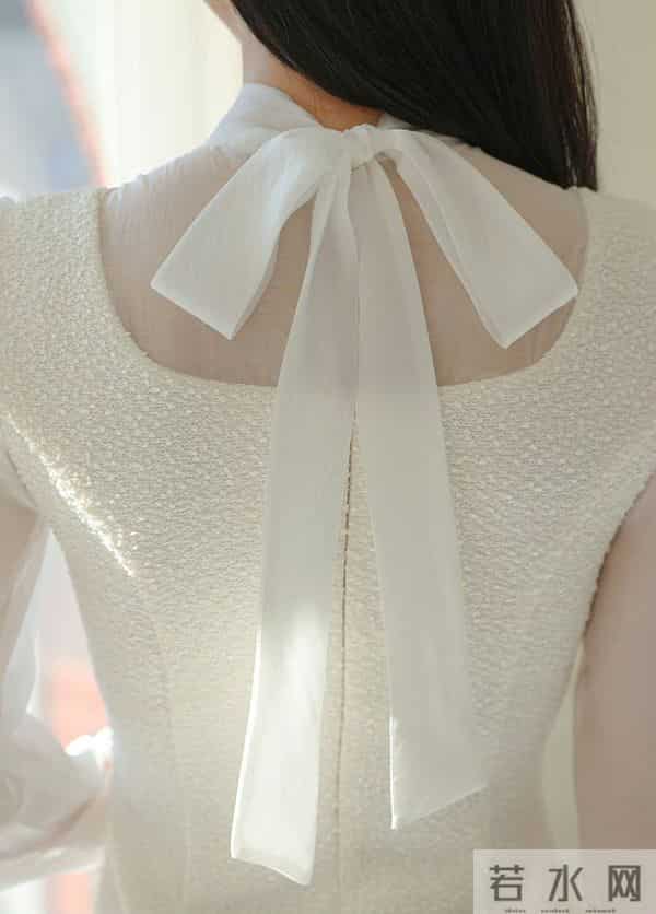 奶白小香裙｜是窗边的都市甜姐，立领是今日的优雅标签