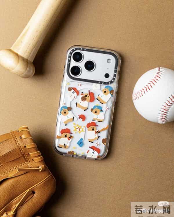 “手机壳爱马仕”CASETiFY，摸着泡泡玛特过河？