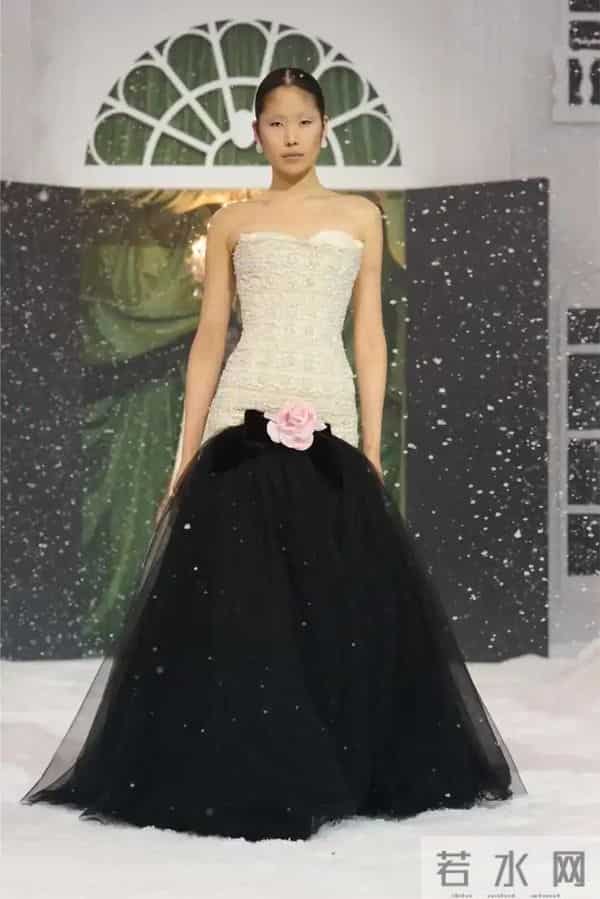 Richard Quinn 2025 秋冬时装秀