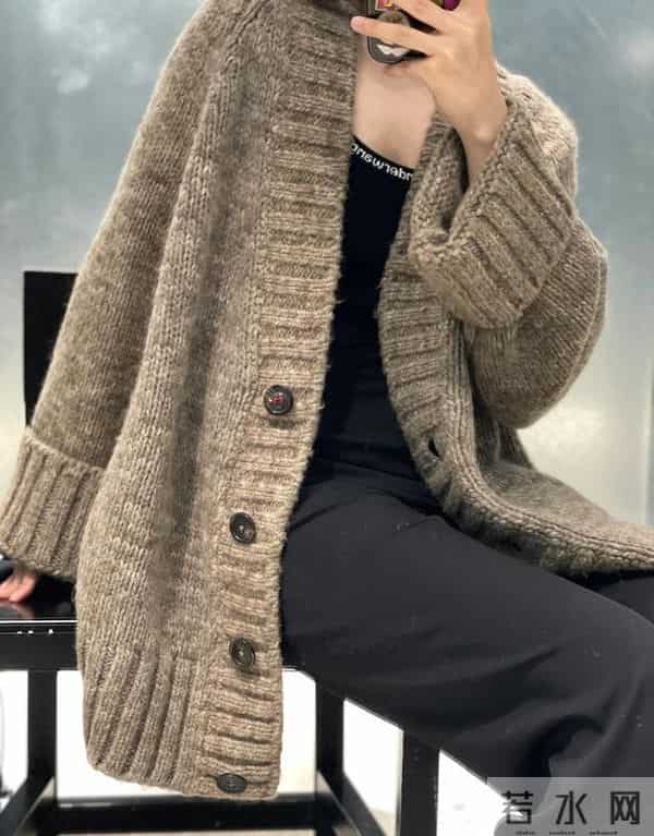 慵懒风格的一款开衫