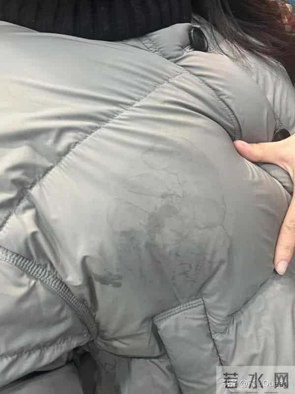 冬天发誓不买这7种衣服，看似洋气实际很“坑人”，不保暖还劣质