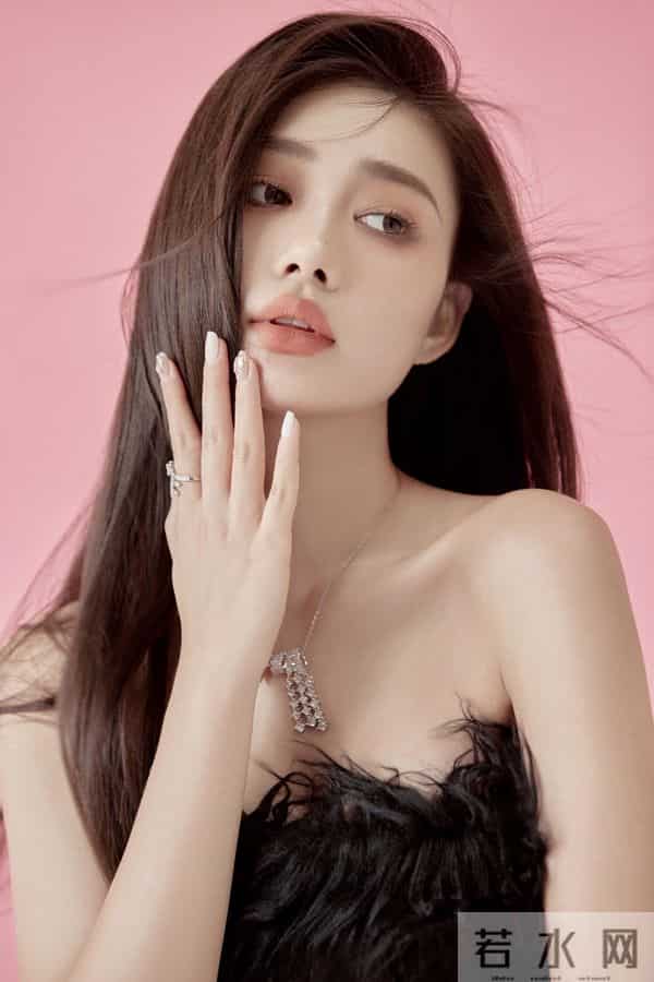 小伙月薪6349，25次打卡百达翡丽门店，女销售打趣买得