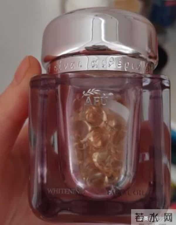 怎么让素颜变得好看白皙？如何养成一张干净的脸？