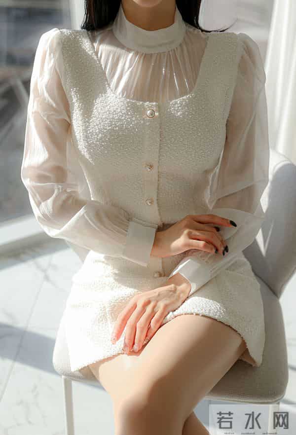 奶白小香裙｜是窗边的都市甜姐，立领是今日的优雅标签