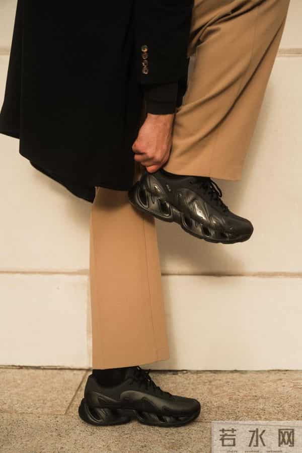 高智风穿搭的终极破绽：90%的人都栽在这双鞋上