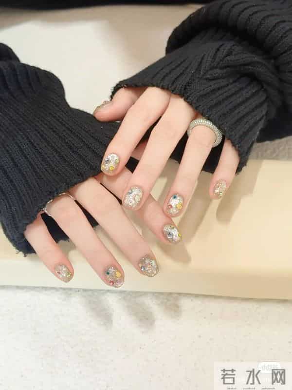 巨好看的秋冬美甲分享