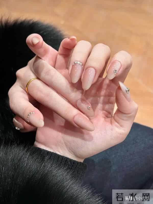 妈见夸的冬日氛围感美甲谁还没做