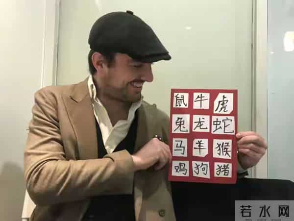 法国人在上海开“白色博物馆”，只卖12件衣服居然爆火！