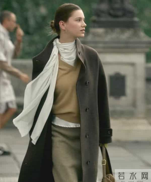 这个冬天“大衣＋毛衣”绝了，又暖又时髦