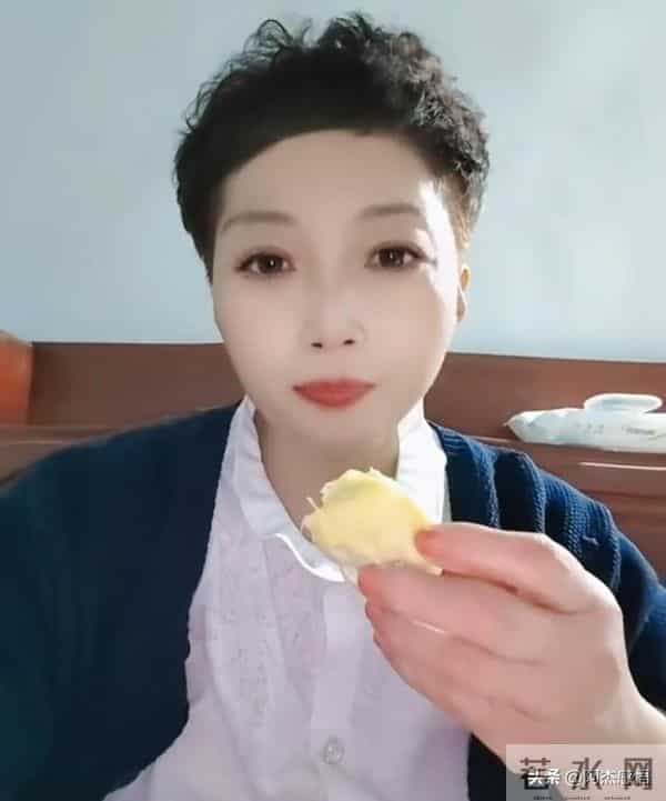 两性关系:男人要明白,女人无论多大年龄,都有这样一个需求