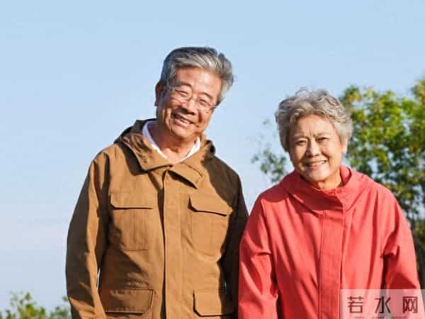 两性关系：70岁以后，男人最怕的不是身体差，而是老伴三个“不”