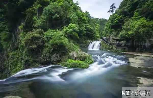 老了才明白：父母开始看你脸色了，不是他们怕你，而是他们老了。