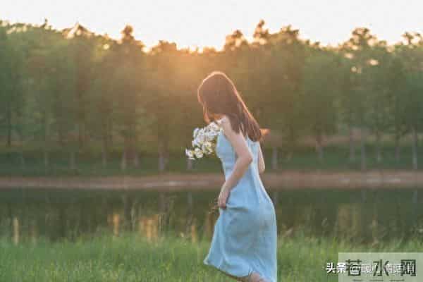 跟60岁老妈的“约会”,戳破了我二十年的疙瘩