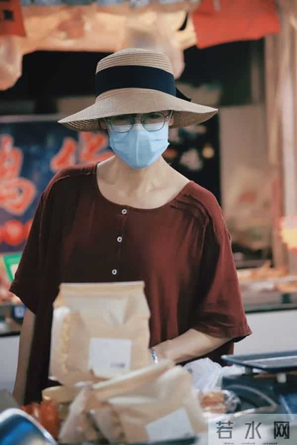 妹妹照顾65岁丁克姐姐几十年，无意间看到遗嘱，从此姐妹断亲。