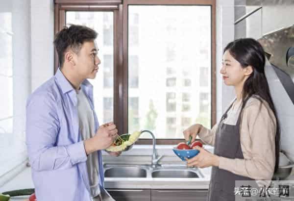 我刚想给儿子全款买房,儿子的女友竟说:阿姨,你有点边界感行吗