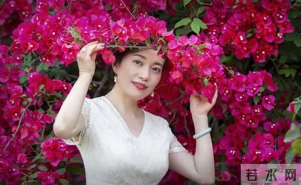 两性关系：不管你信不信，女人过 50 岁，都有如下 7 个症状，要接受