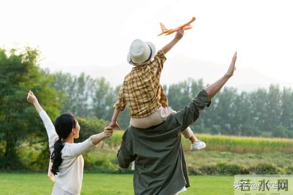 我刚想给儿子全款买房,儿子的女友竟说:阿姨,你有点边界感行吗