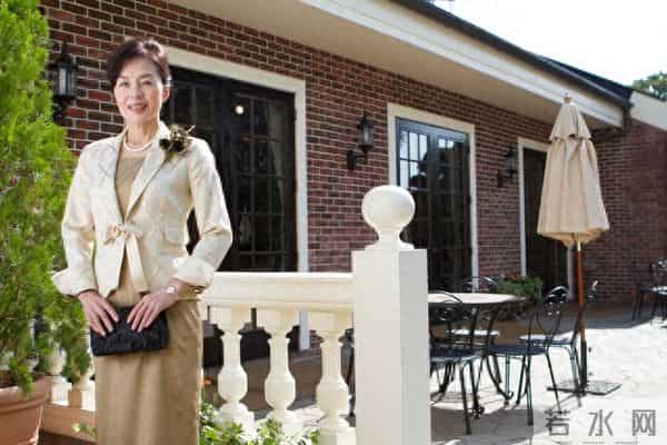 两性关系：不管你信不信，女人过 50 岁，都有如下 7 个症状，要接受