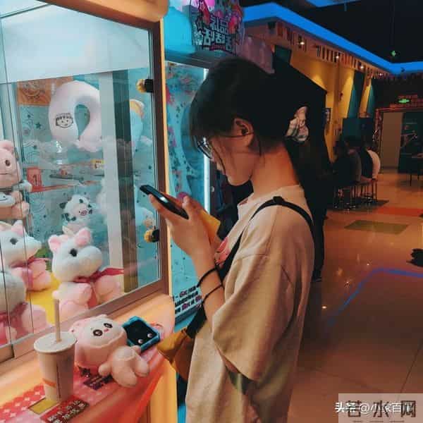 我刚想给儿子全款买房,儿子的女友竟说:阿姨,你有点边界感行吗