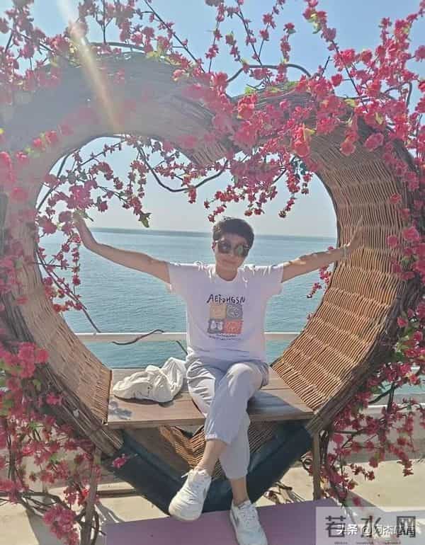 两性关系:男人要明白,女人无论多大年龄,都有这样一个需求