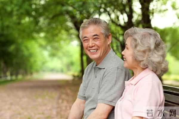 两性关系：70岁以后，男人最怕的不是身体差，而是老伴三个“不”