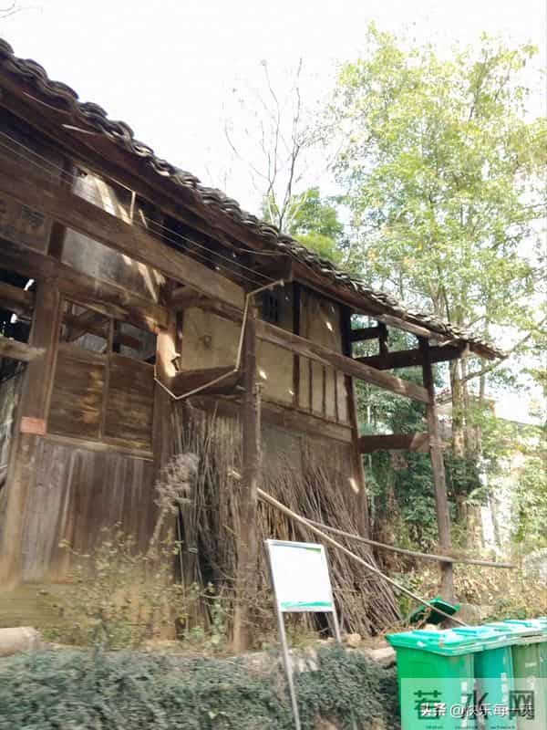 有些钱，老人不能省，像我婆婆这样，省钱省的爬不起来了。