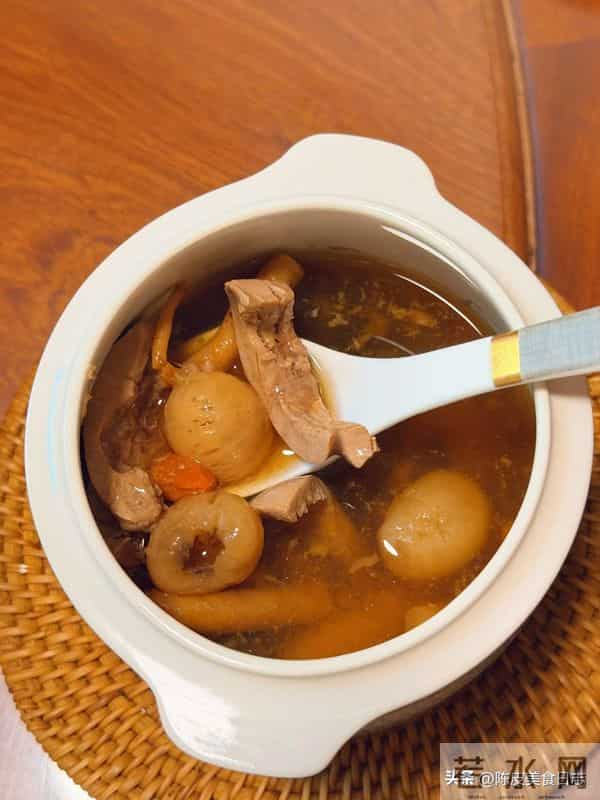 婆婆说再忙也别忘了煲这汤，老公说喝完整个人都舒服多了