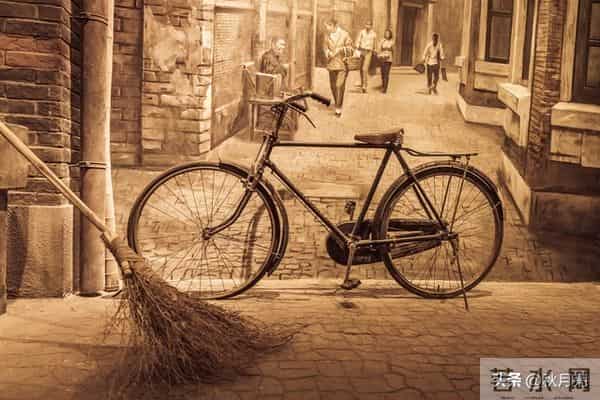 怀旧不是因为过去多好，而是因为那时的自己，还相信未来会更好