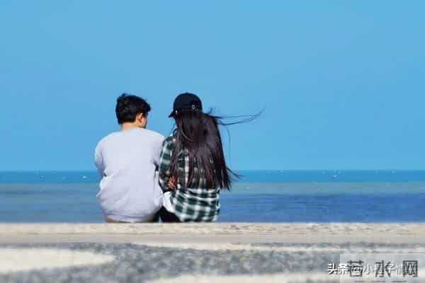 婚姻里，女人永远别共情男人，要做到“2个不”，否则得不偿失
