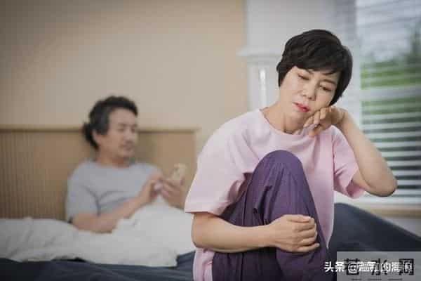 夫妻冷战数日，妻子发微信问，死了没？丈夫的回答，让人泪奔