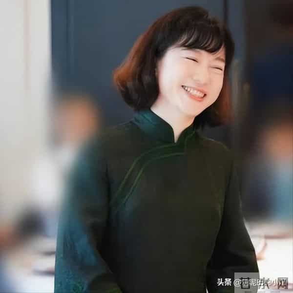 翁帆泣不成声，追忆早晨醒来看雪，像个小女孩沉浸在纯粹的浪漫中