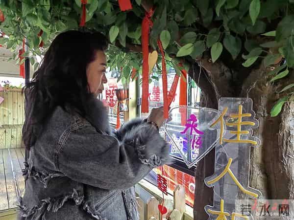 浪漫值拉满！公交婚车队惊艳亮相大同街头