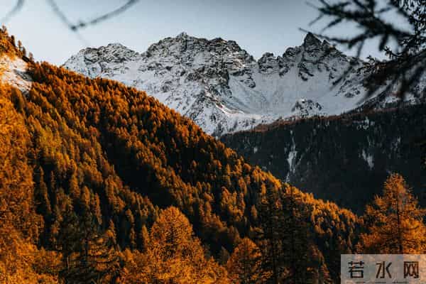 50岁后，别再讨好任何人，守住这3个底线，福气自然来