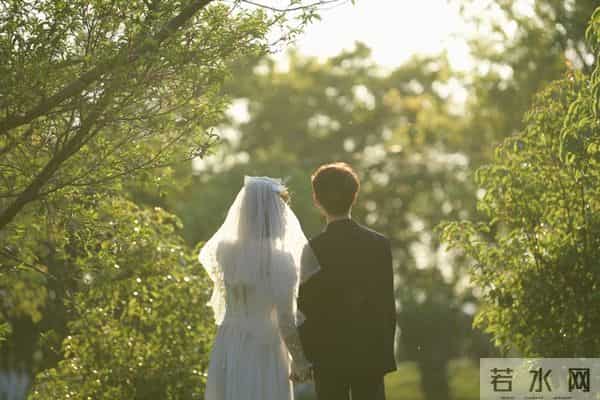 女人对你动了心，这些“暗示”藏不住，别错过