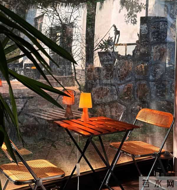 文案｜多像今年没藏住的情绪